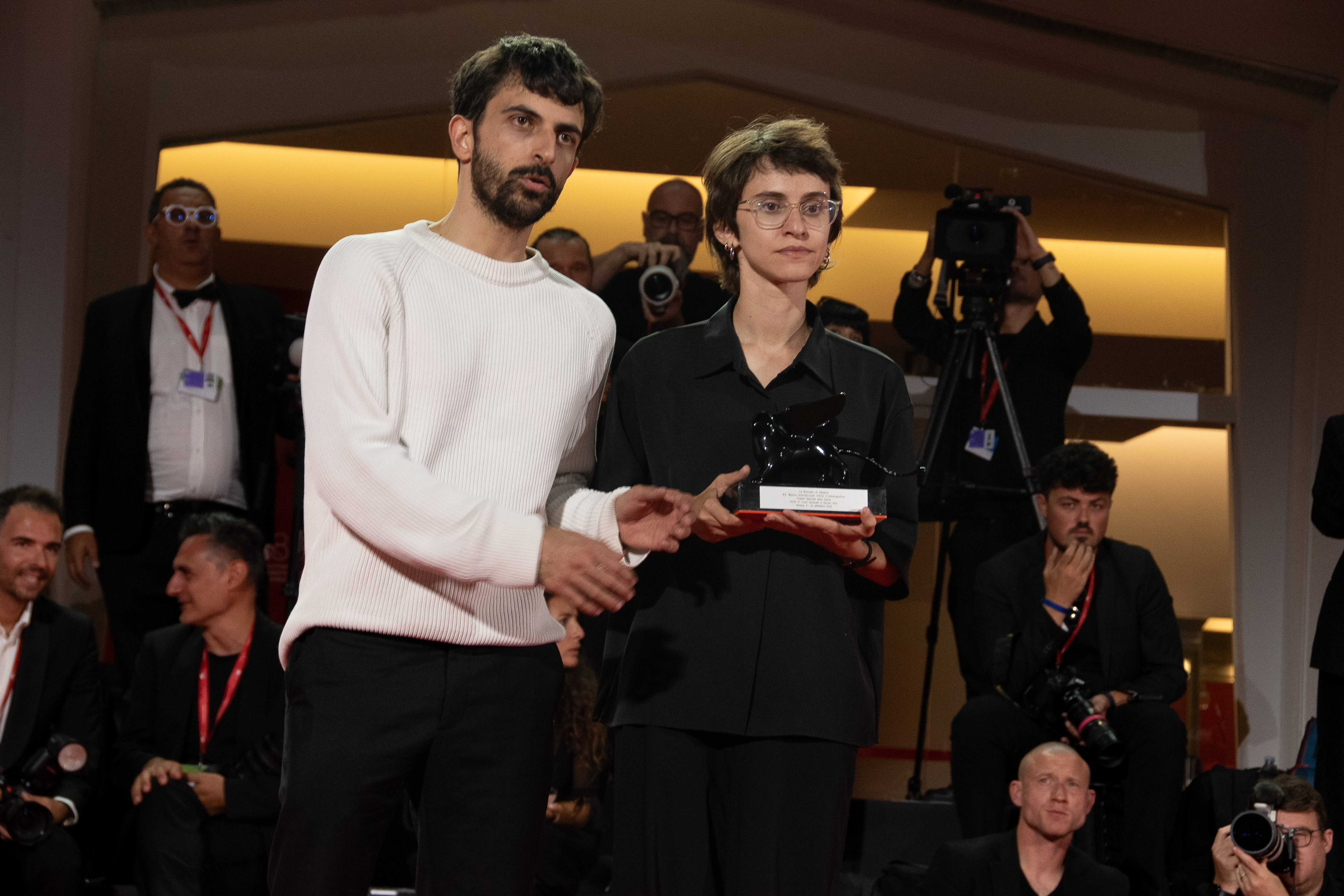 — italie venise cinema 83rd mostra del cinema 12 09 2026 golden lions winner photocall yuval abraham and rachel szor